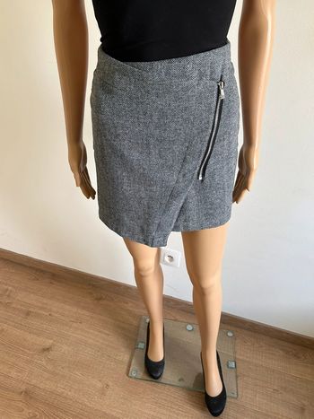 Jupe portefeuille grise Only taille 38 jamais portée