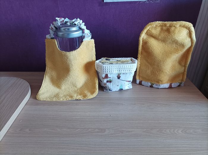 Vend lot de lingettes démaquillantes 12/12 CM bavoirs Petite Gant de toilette neuf avec étiquette - photo numéro 4