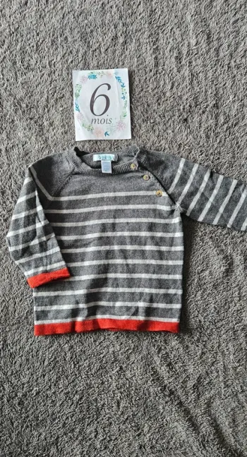 Pull 6 mois