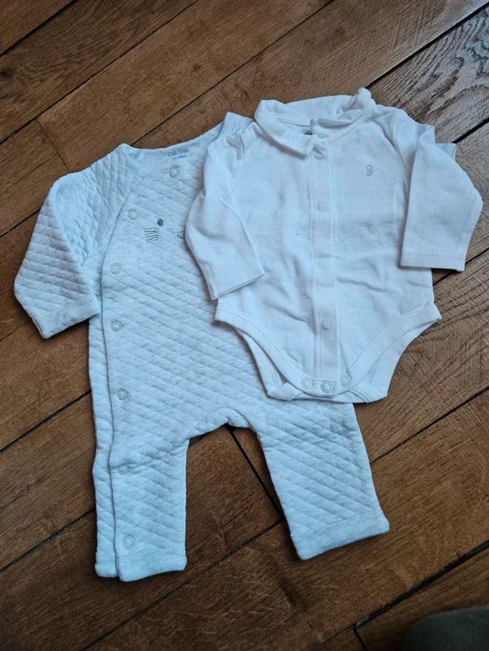 Ensemble bébé neuf 1 mois