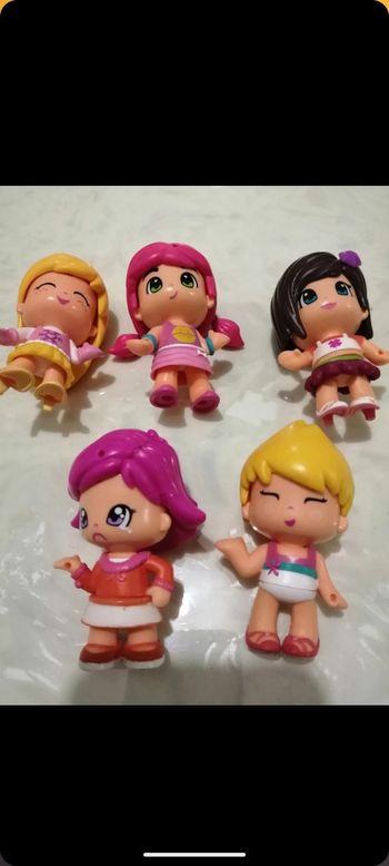 Lot de 5 poupées Pinypon.