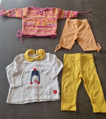 2 leggins 2 hauts 6 mois tbe