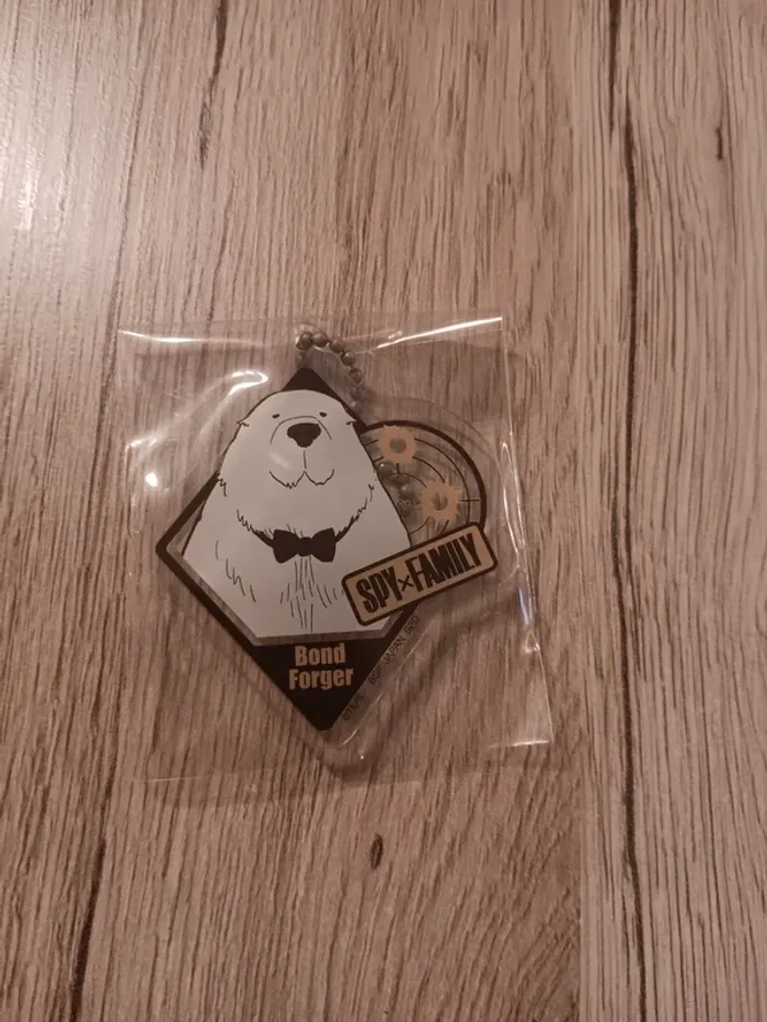 Strap bond spyxfamily