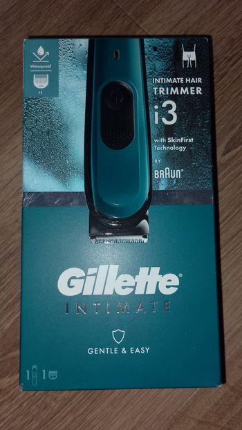 Tondeuse intimate Gilette neuve
