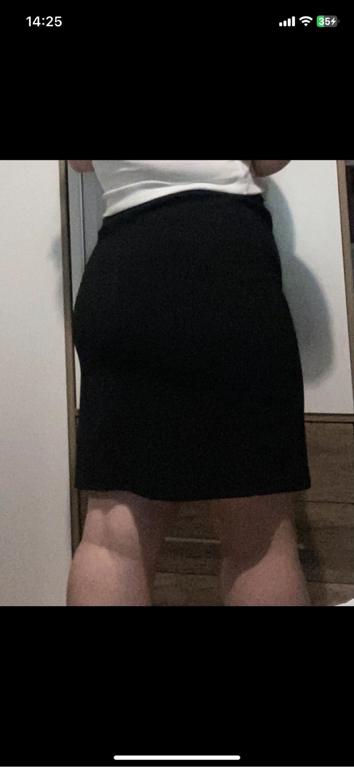 Jupe tailleur noire - photo numéro 2