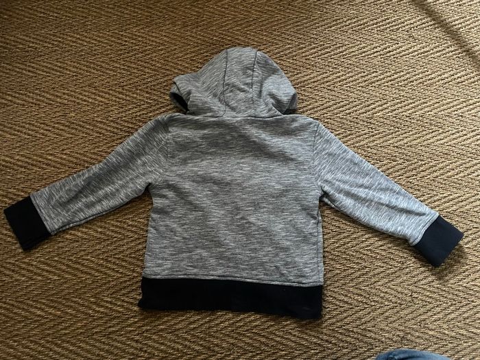 Sweat à capuche garçon TAO 4 ans - photo numéro 3