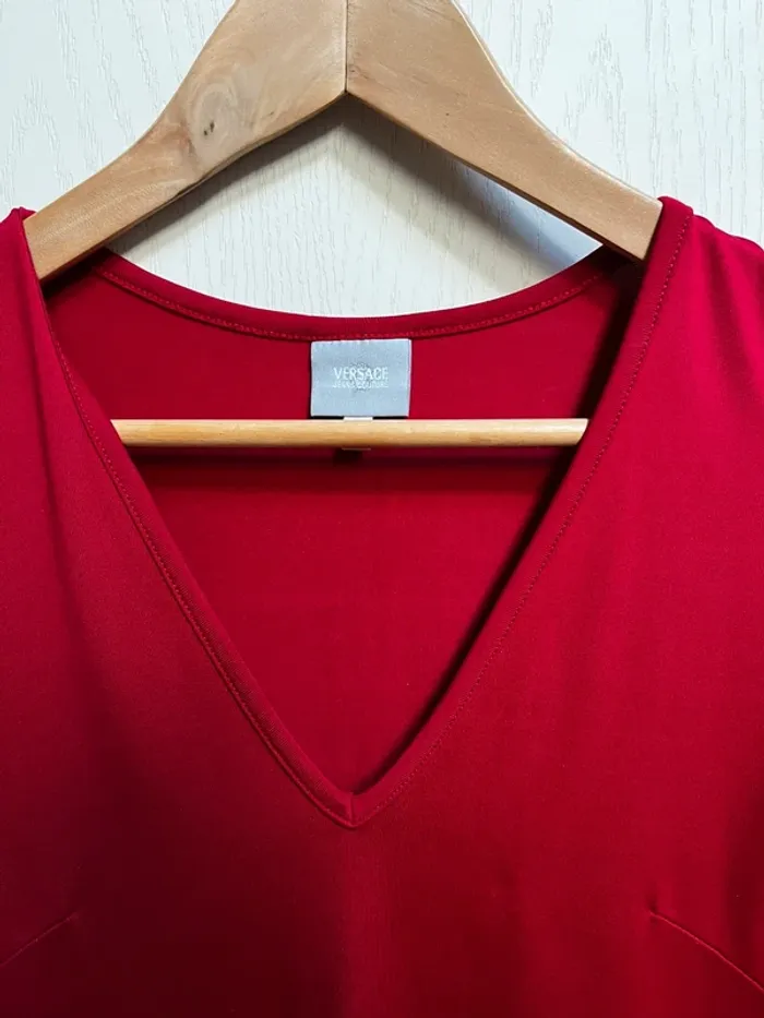 Robe courte Versace -couleur Rouge Cerise - taille 40 - photo numéro 15