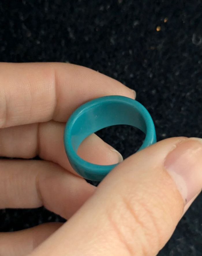 Bague en plastique style vintage - photo numéro 3