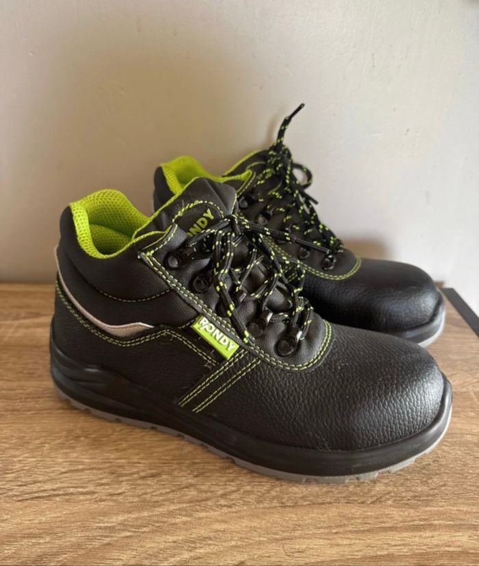 Chaussure de sécurité femme - photo numéro 2