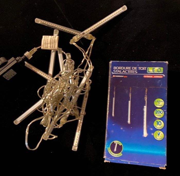 Bordure stalactites blanc froid neuf - photo numéro 3