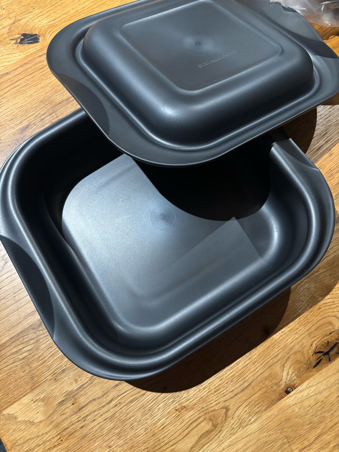 Ultra pro 2l Tupperware neuve