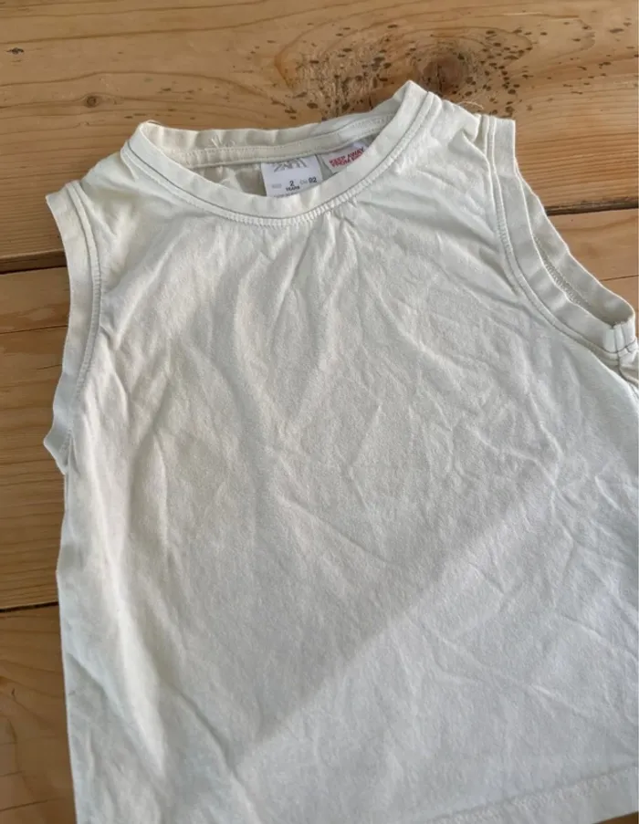 Trois débardeurs Zara - photo numéro 4