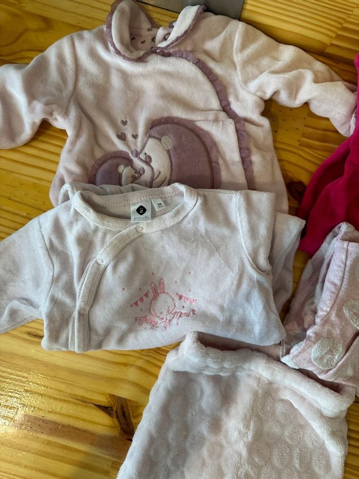 Lots de pyjama 3mois - photo numéro 3