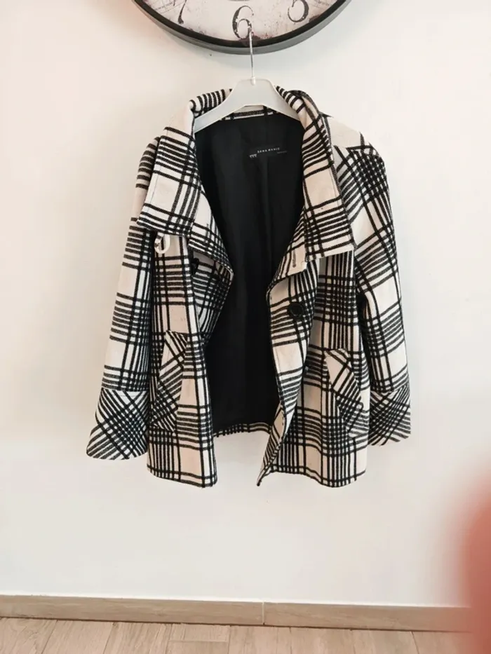 Veste overzise noire et blanche Zara taille XL - photo numéro 7