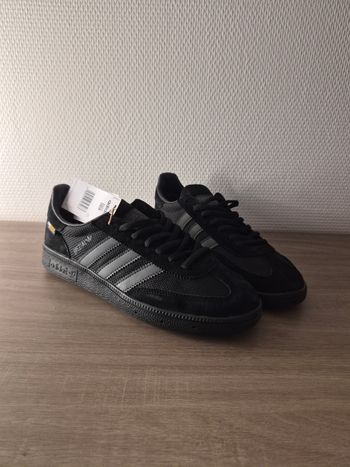Adidas spezial noir 