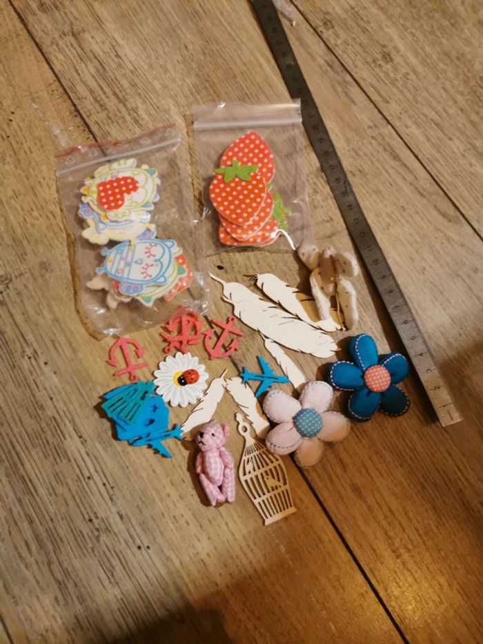Lot d'embellissements