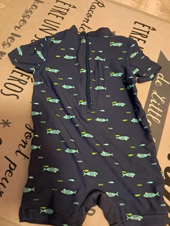 Maillot de bain 18 mois dpam tbe - photo numéro 2