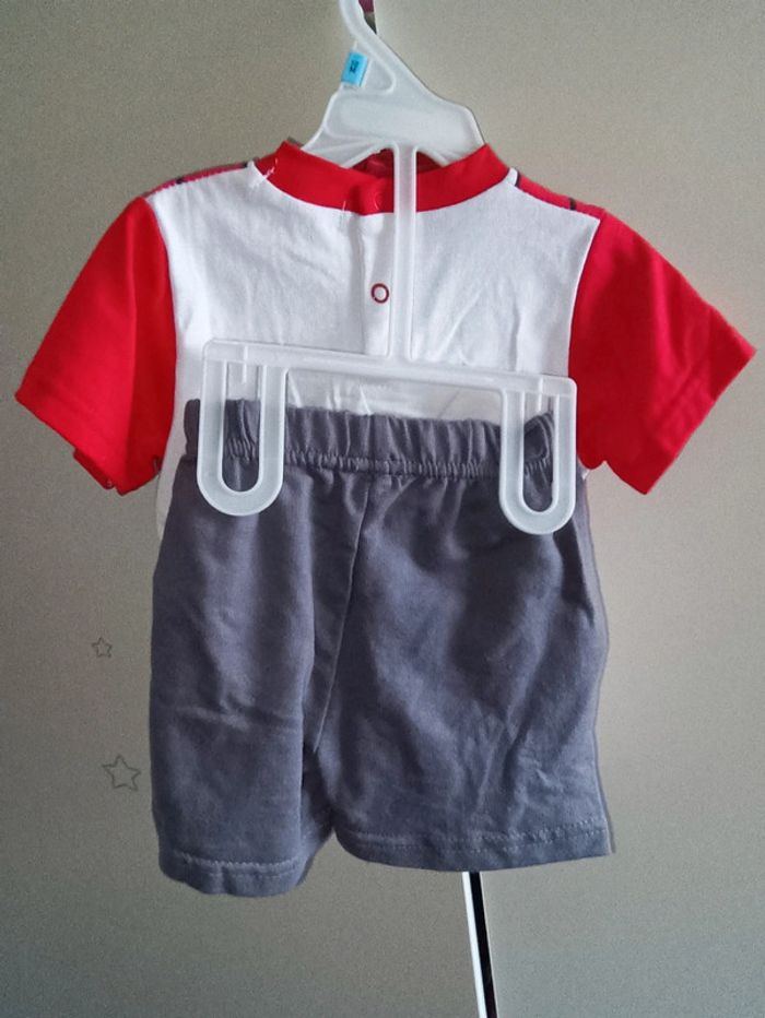Ensemble short t shirt neuf pompier taille 12 mois - photo numéro 2