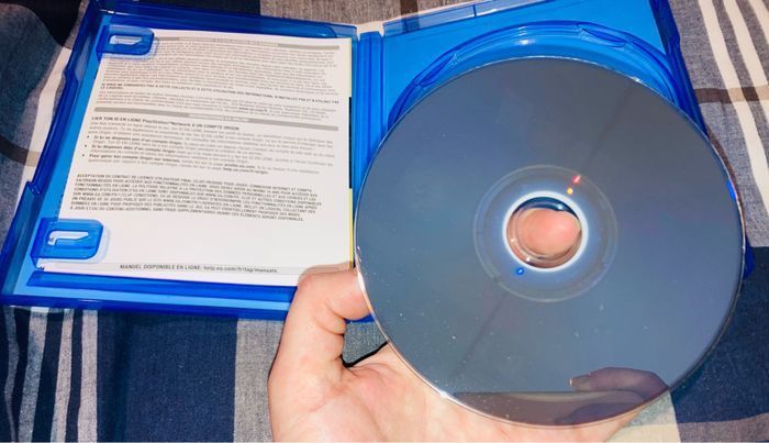 PS4 FIFA16, avec boîte. Tres bon état - photo numéro 3