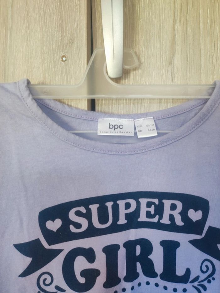 T shirt violet lila super girl 8 ans BPC - photo numéro 3
