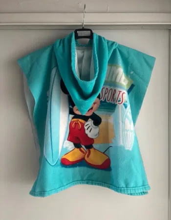 Poncho Mickey enfant : 📸