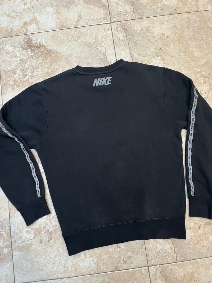 Pull Nike - photo numéro 4