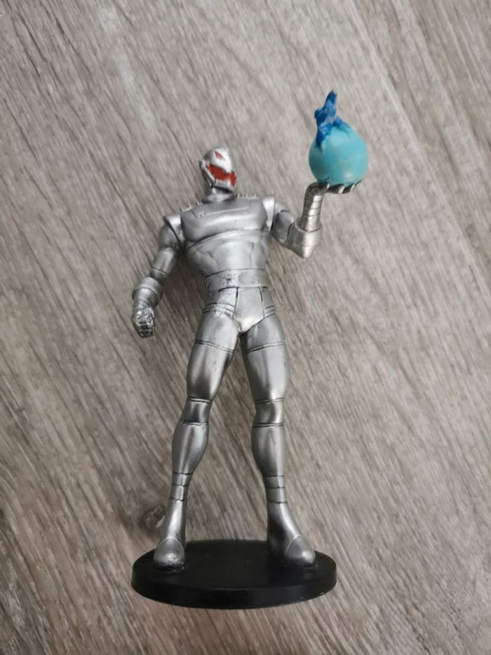 Figurines Supers héros - photo numéro 3