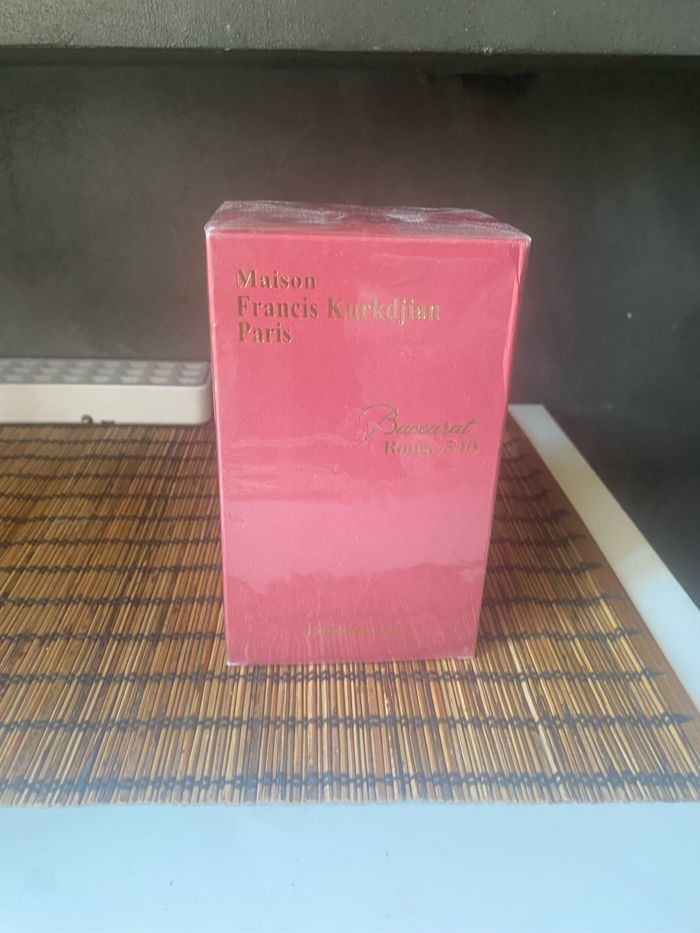 Extrait de parfum  Baccarat rouge  neuf