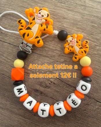 Attache tétine
