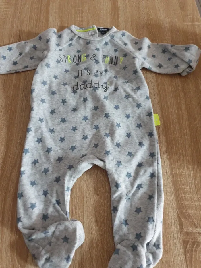 Pyjama 1 piece Kiabi 6 mois