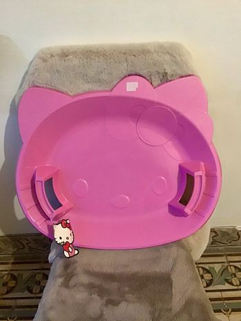 Luge neige Hello Kitty (0124) 58X48 cm