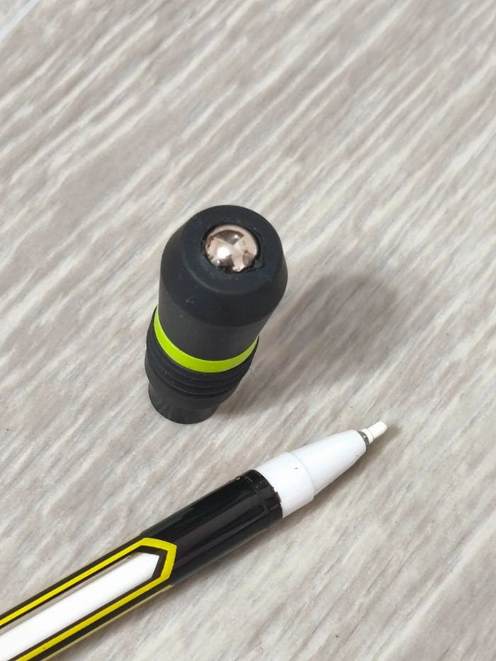 Stylo rotatif anti stress twirling - photo numéro 4