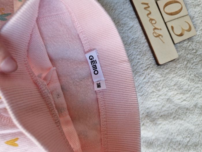 Pantalon jogging
Gemo 3 mois - photo numéro 2