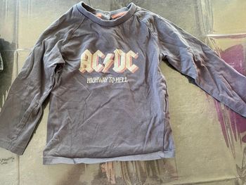 TEE shirt acdc