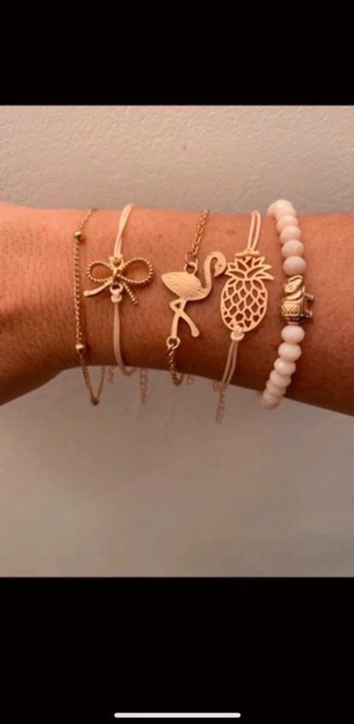 Lot de 5 bracelets neufs - photo numéro 2