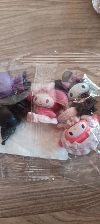 Lot de figurines kuromi