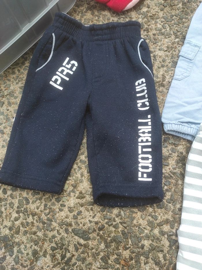Lot 3 pantalons 6 mois - photo numéro 2