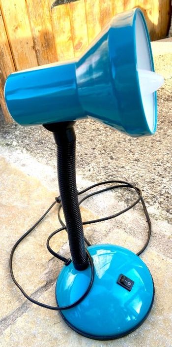 Belle lampe couleur bleu enfant