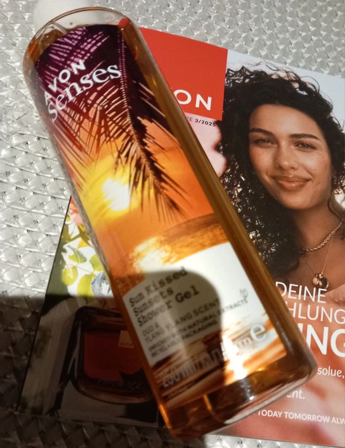 😍 Gel douche Avon Ylang-ylang 250ml - photo numéro 2
