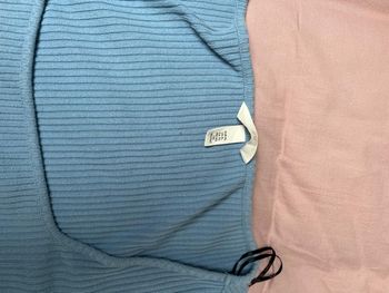 Top, col carrée taille XL de chez H&M bleu clair