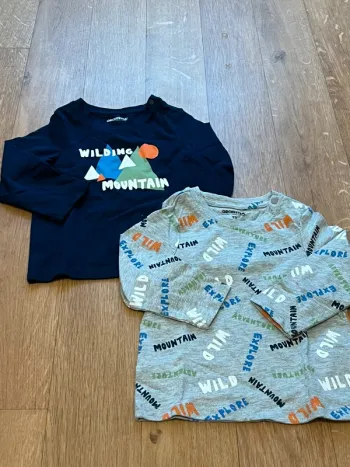 Lot de 2 teeshirts manches longues 12 M