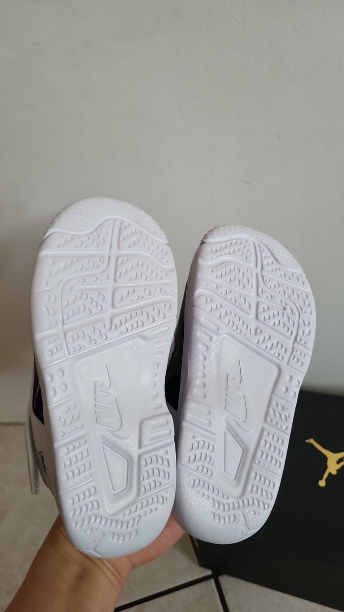 Baskets bébé Jordan Stay Loyal - photo numéro 5