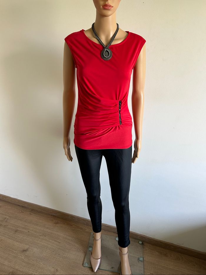 Blouse rouge sans manches Morgan taille XS jamais portée - photo numéro 3