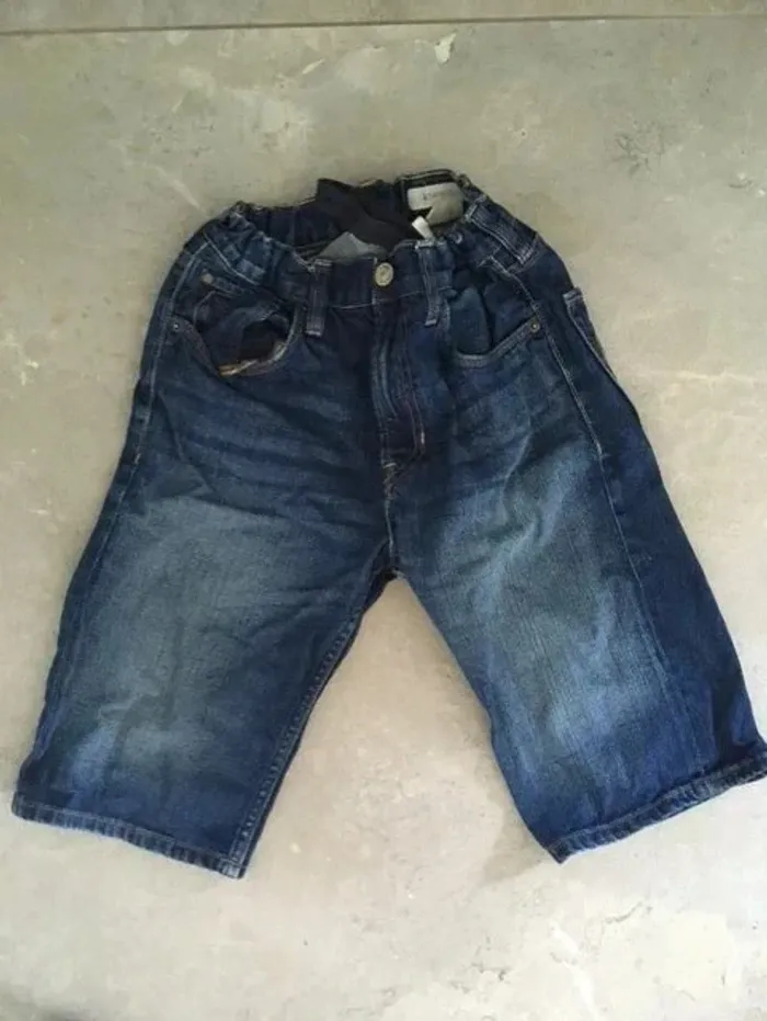 👖 pantacourt jean garçon 10/11 ans parfait état - photo numéro 2