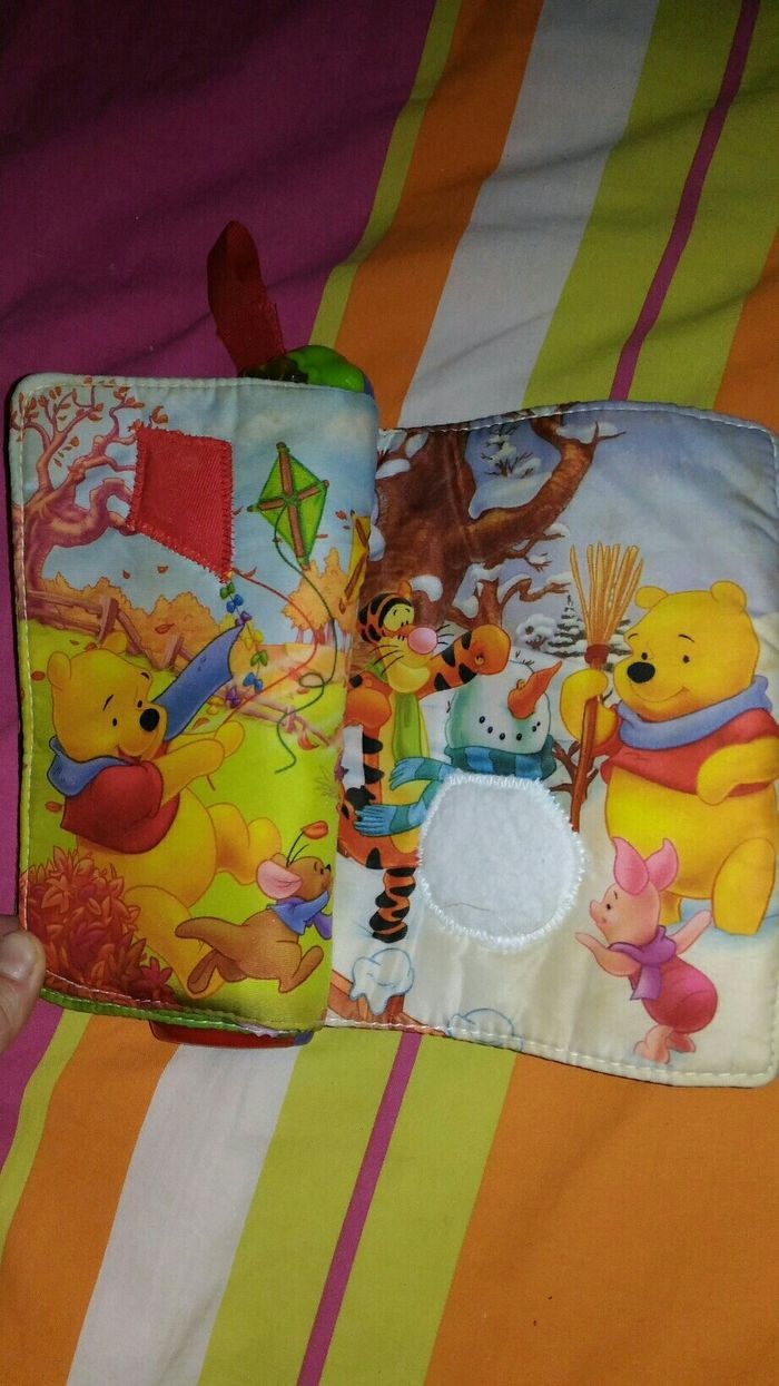 Le livre tout doux des saisons disney vtech - photo numéro 3