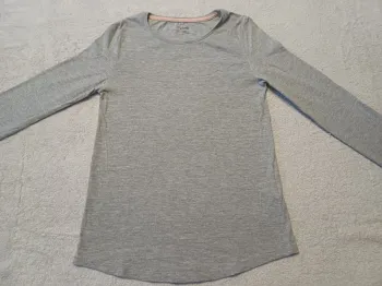 Tee-shirt Kiabi 10 ans (réf perso G-F7)(familleac72)