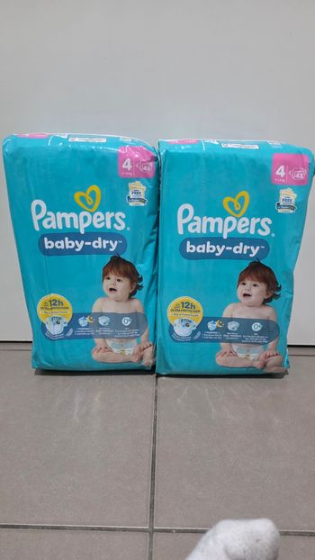 86 couches pampers taille 4