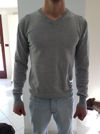 Pull gris