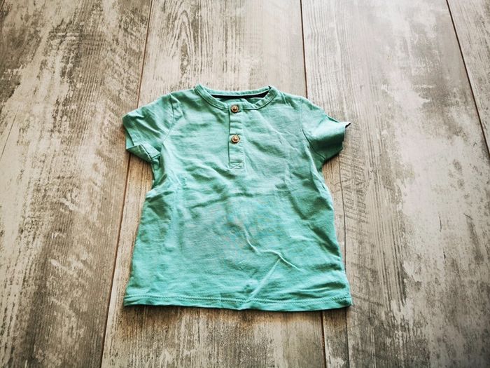 T shirt kiabi 9 mois