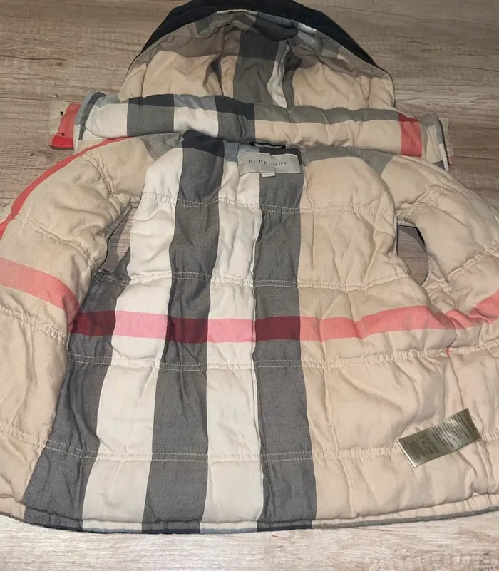 Veste sans manches Burberry t 6 ans (lire annonce ) - photo numéro 7